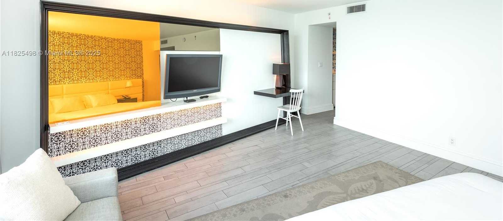 Small Image of 1100 WEST AVE #506, Miami Beach Number 8