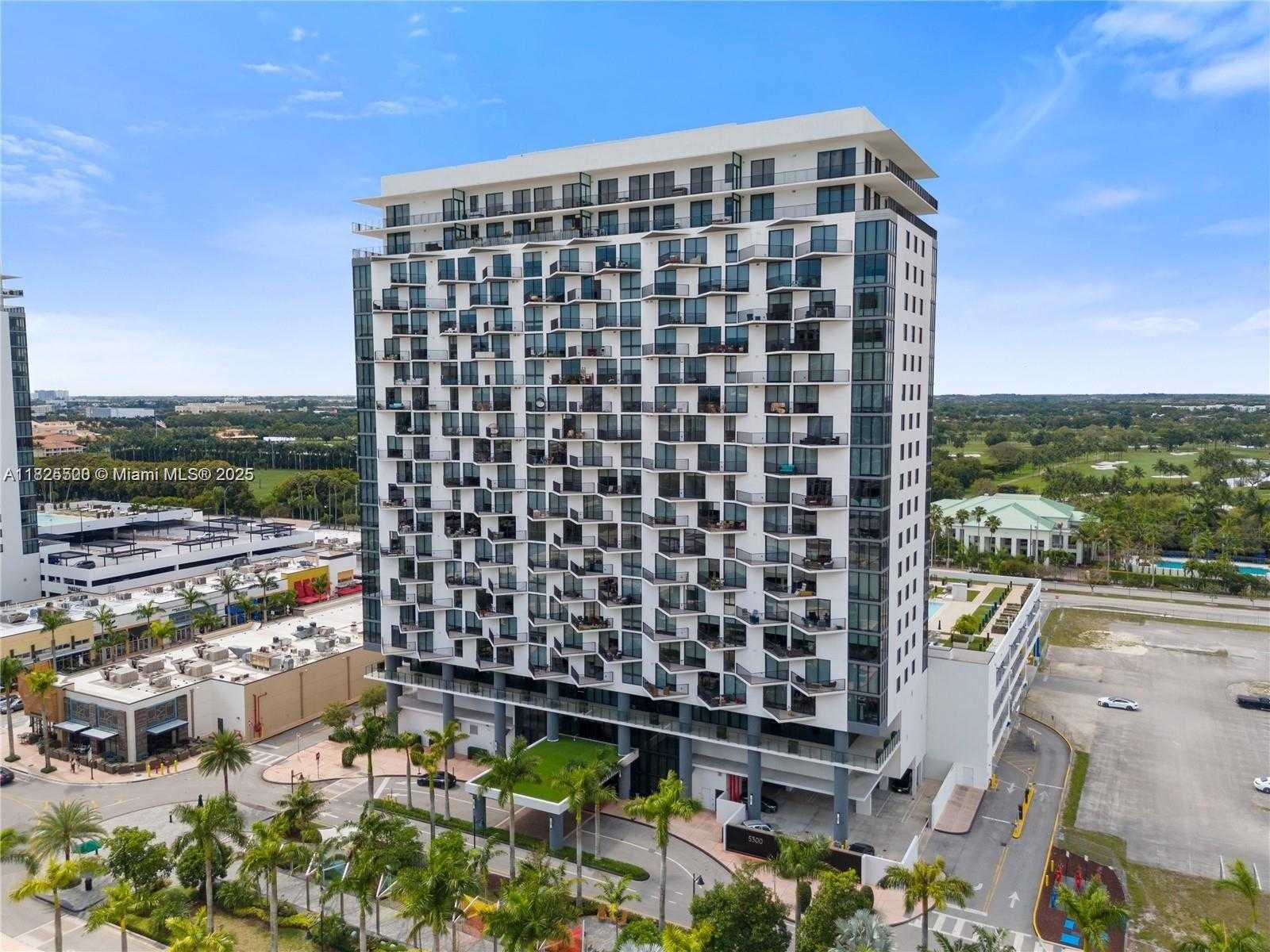Small Image of 5300 NORTH WEST 85TH AVE #1604, Doral Number 24