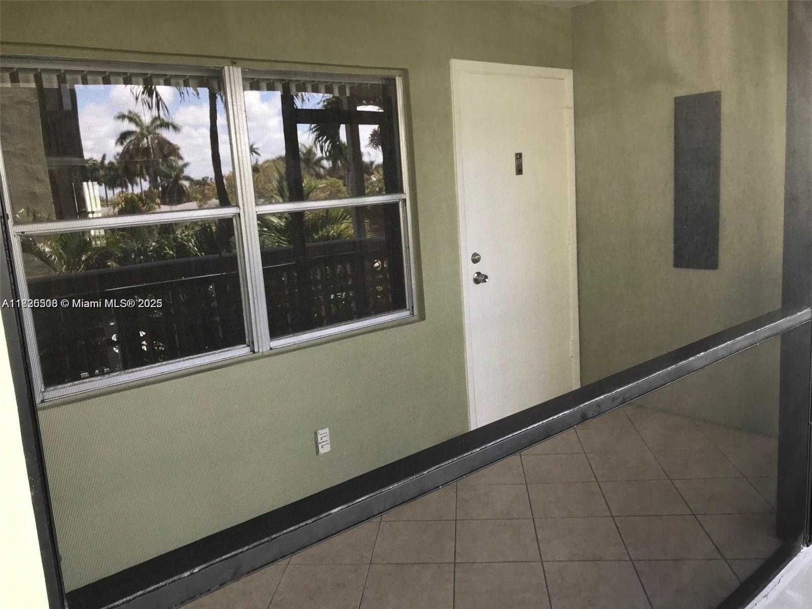 Small Image of 1425 ARTHUR ST #311B, Hollywood Number 4