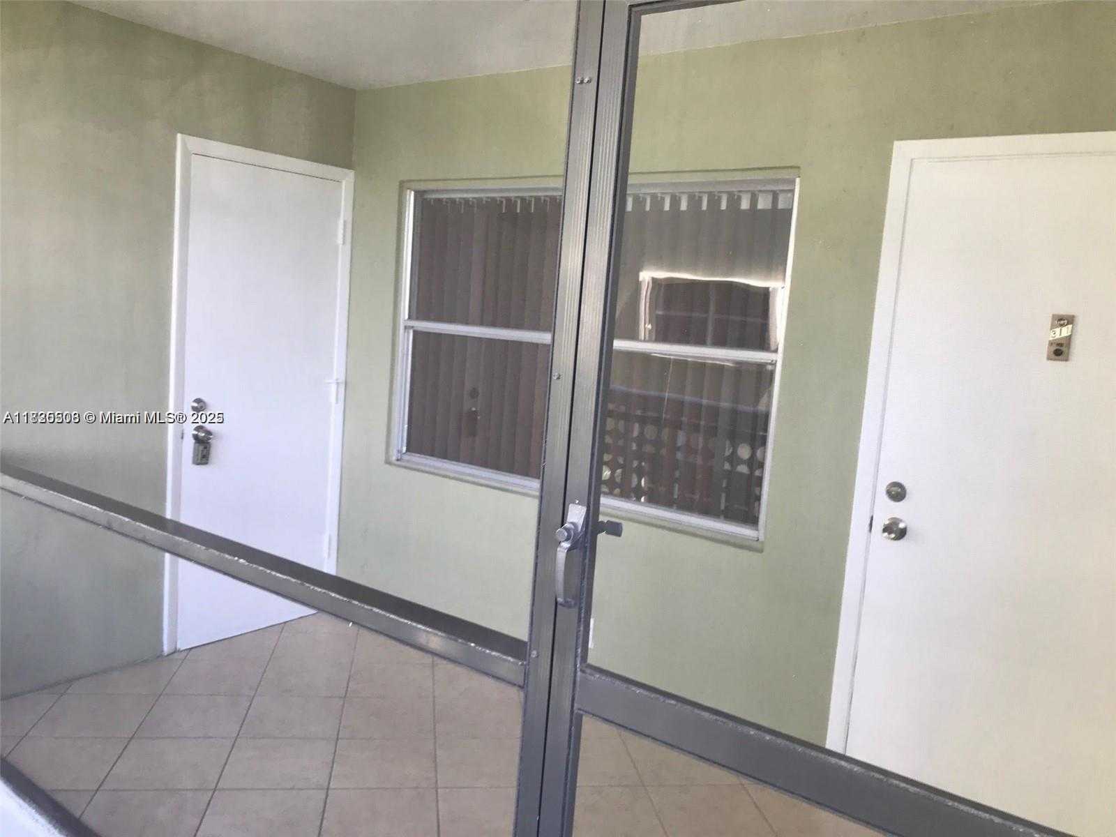 Small Image of 1425 ARTHUR ST #311B, Hollywood Number 5