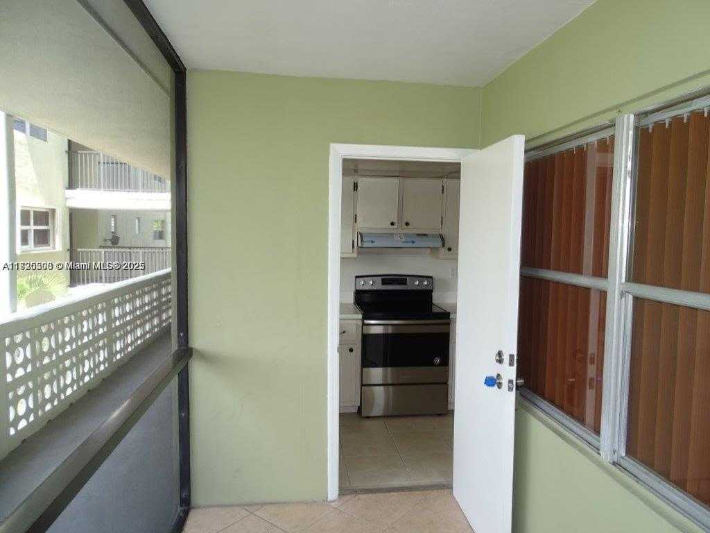 Small Image of 1425 ARTHUR ST #311B, Hollywood Number 6
