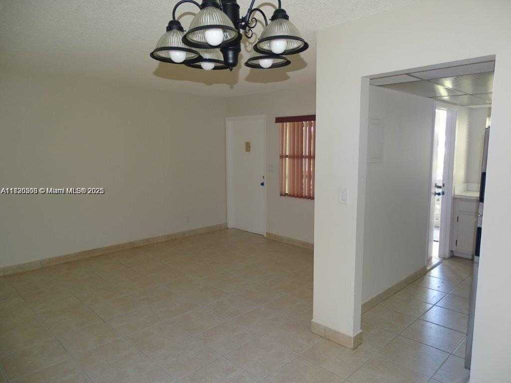 Small Image of 1425 ARTHUR ST #311B, Hollywood Number 9