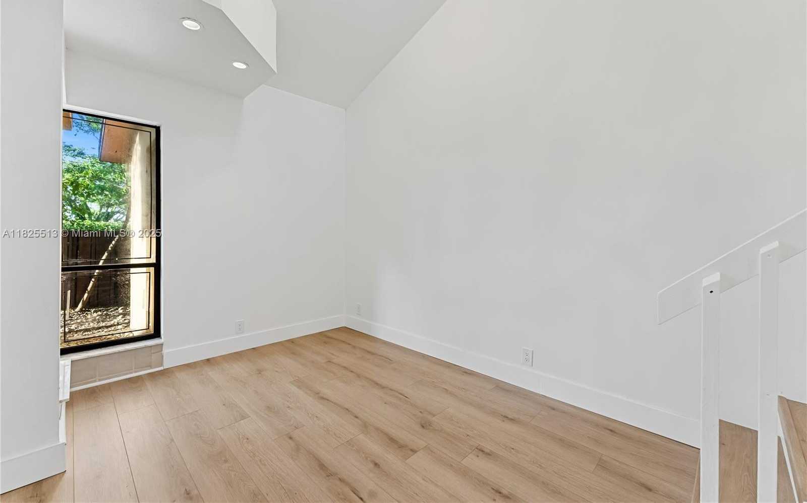 Small Image of 7720 NORTH WEST 79TH AVE #B6, Tamarac Number 11