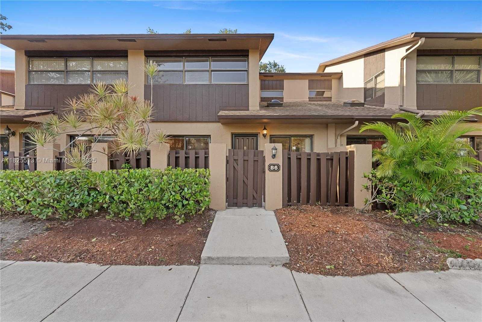 Small Image of 7720 NORTH WEST 79TH AVE #B6, Tamarac Number 25