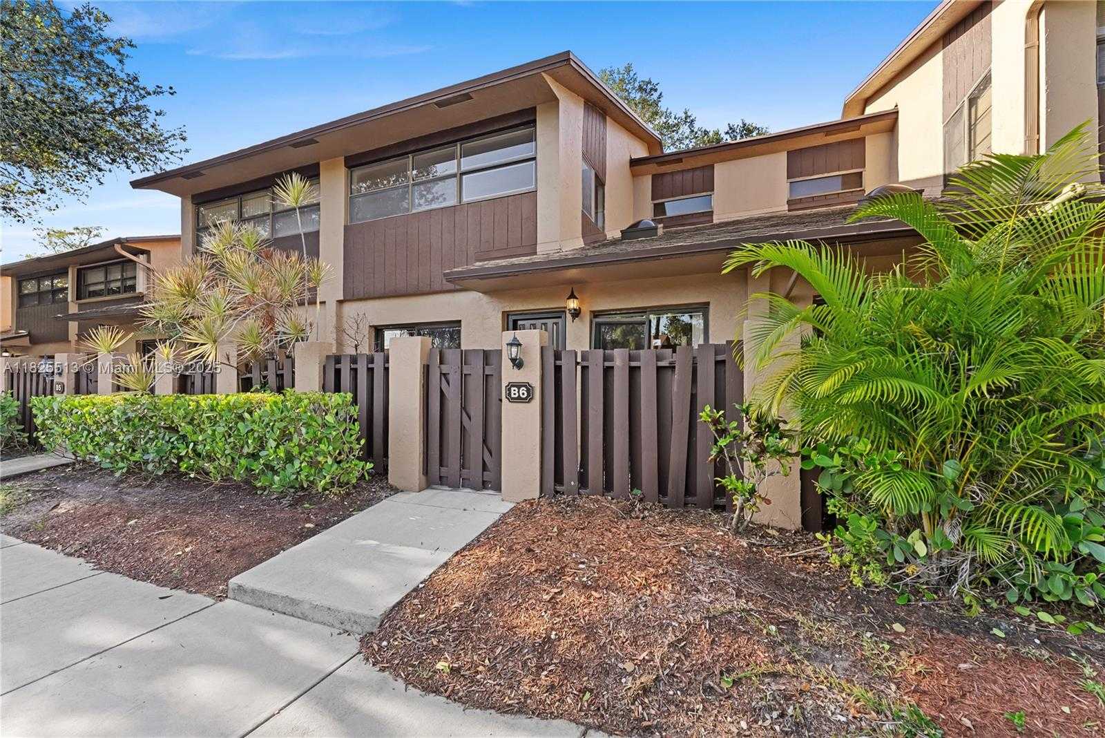 Small Image of 7720 NORTH WEST 79TH AVE #B6, Tamarac Number 27