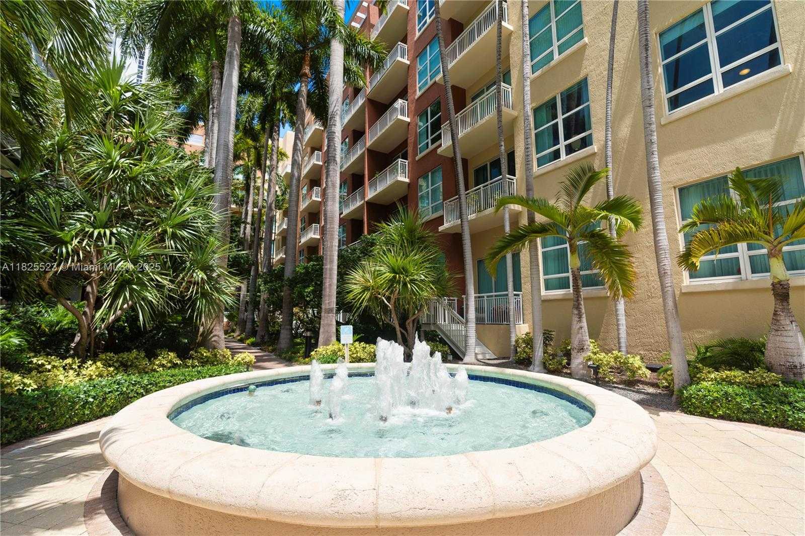 Small Image of 2001 BISCAYNE BLVD #2201, Miami Number 32