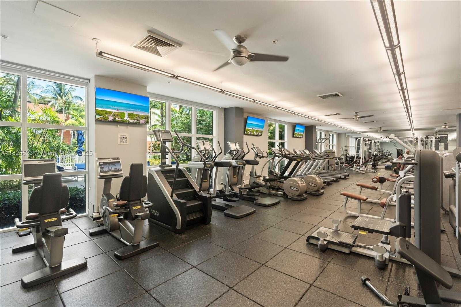 Small Image of 2001 BISCAYNE BLVD #2201, Miami Number 37