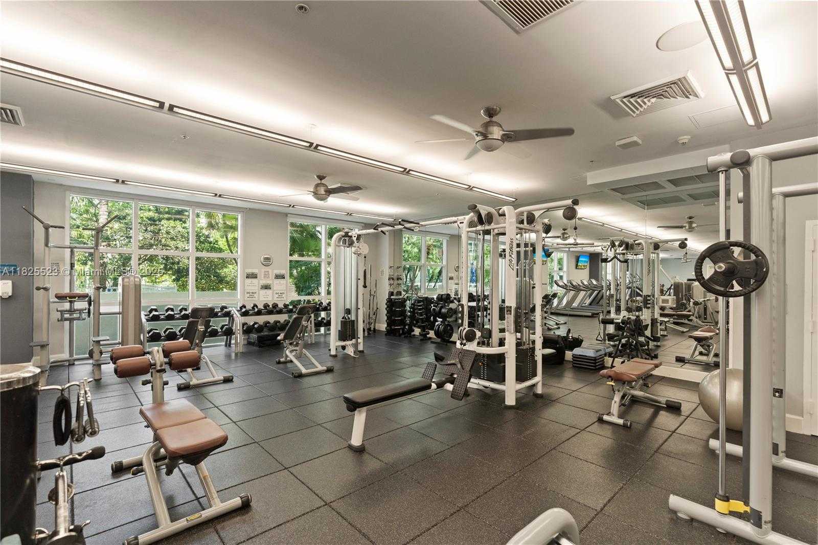 Small Image of 2001 BISCAYNE BLVD #2201, Miami Number 38