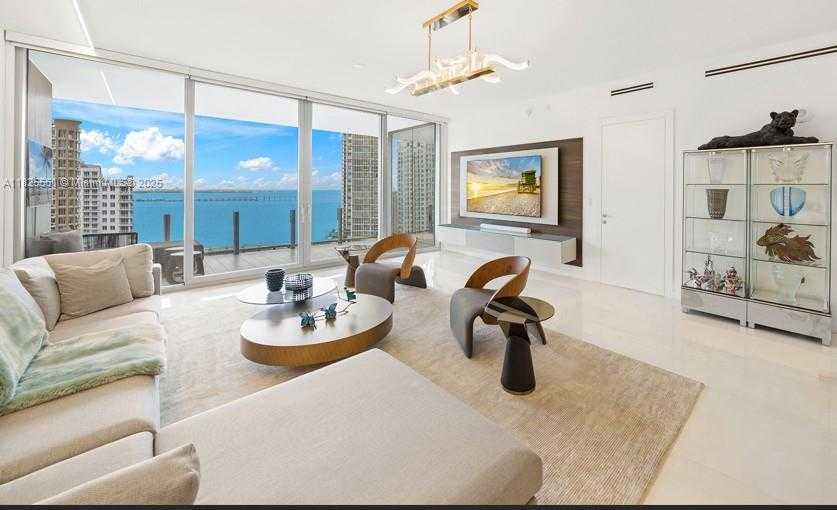 Small Image of 300 BISCAYNE BOULEVARD WAY #2703, Miami Number 7