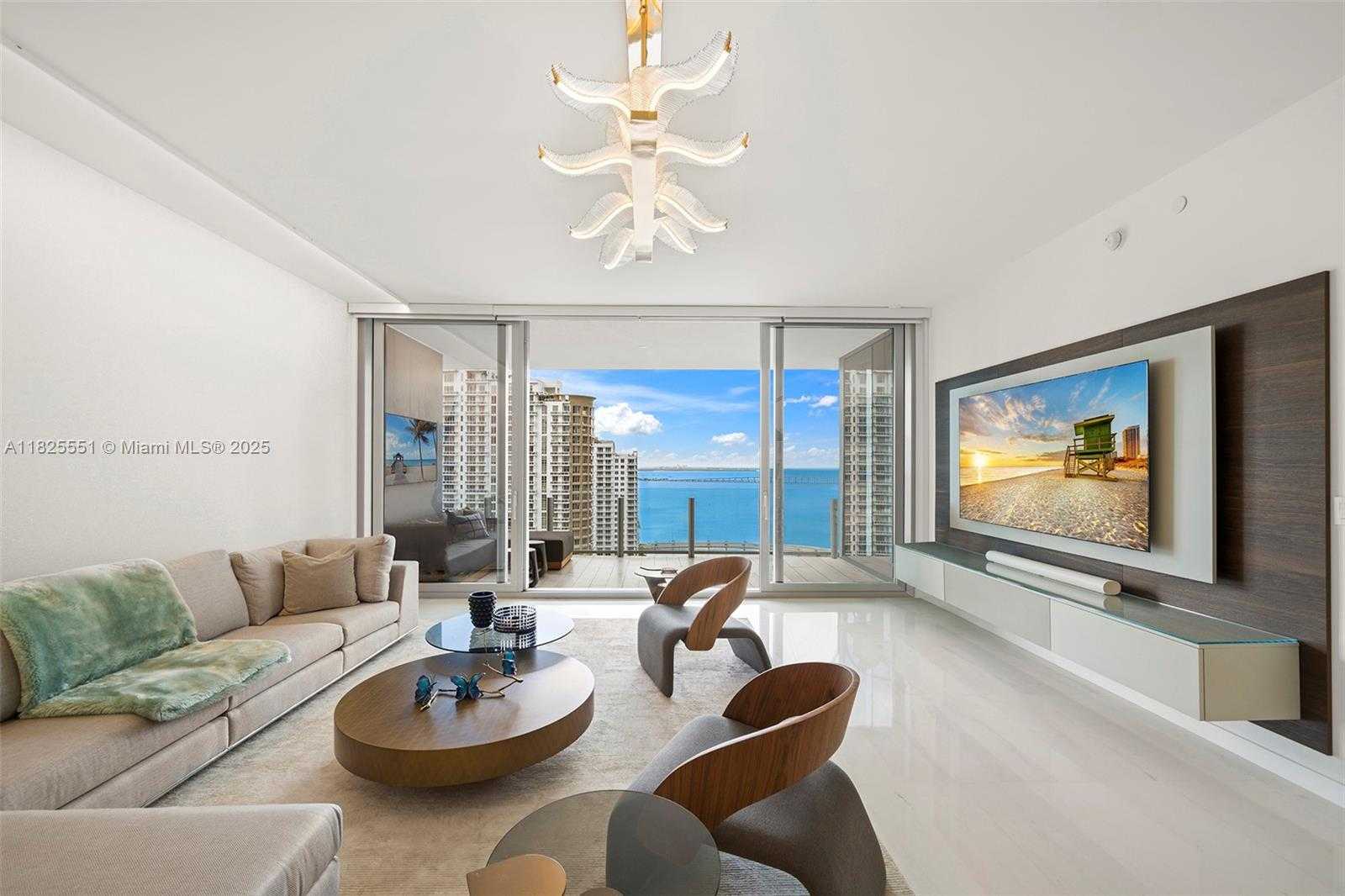 Small Image of 300 BISCAYNE BOULEVARD WAY #2703, Miami Number 8
