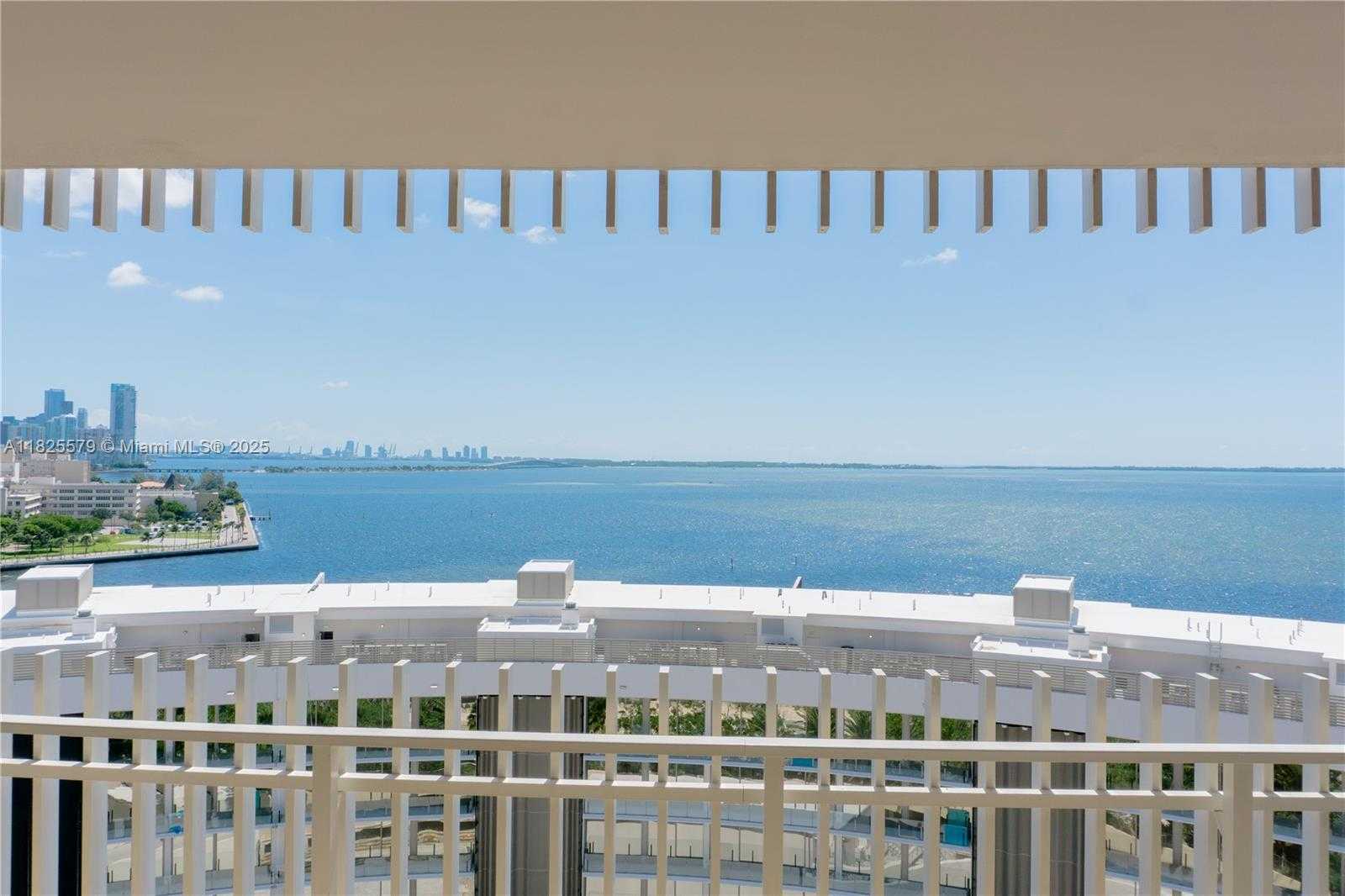 Small Image of 3 GROVE ISLE DR #C1405, Miami Number 12
