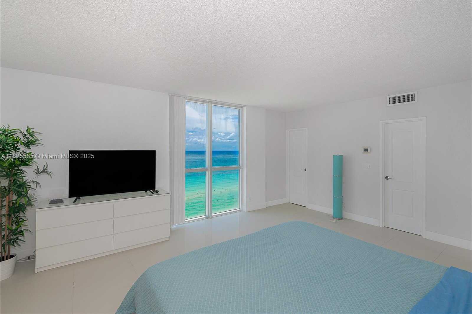 Small Image of 3901 SOUTH OCEAN DR #12E, Hollywood Number 12