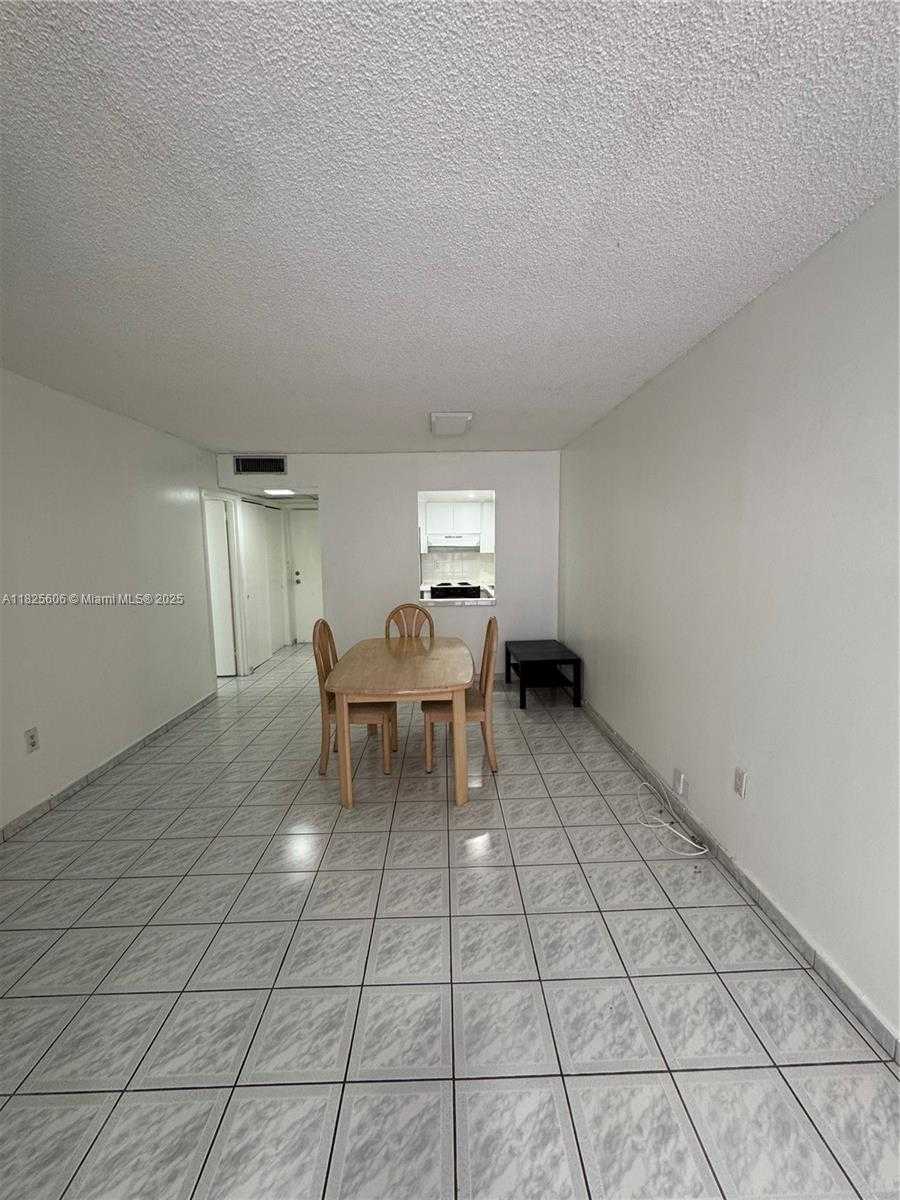 Small Image of 17620 ATLANTIC BLVD #105, Sunny Isles Beach Number 18