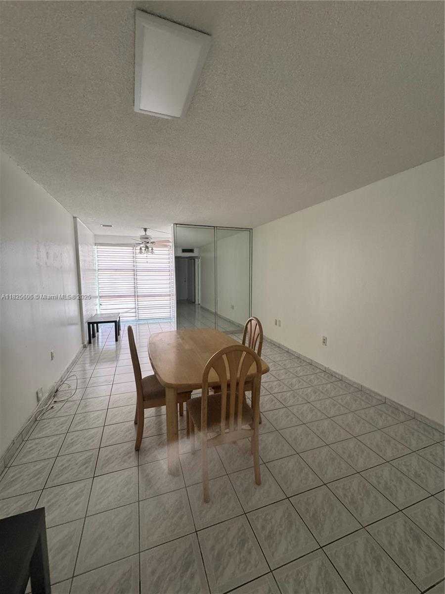 Small Image of 17620 ATLANTIC BLVD #105, Sunny Isles Beach Number 7