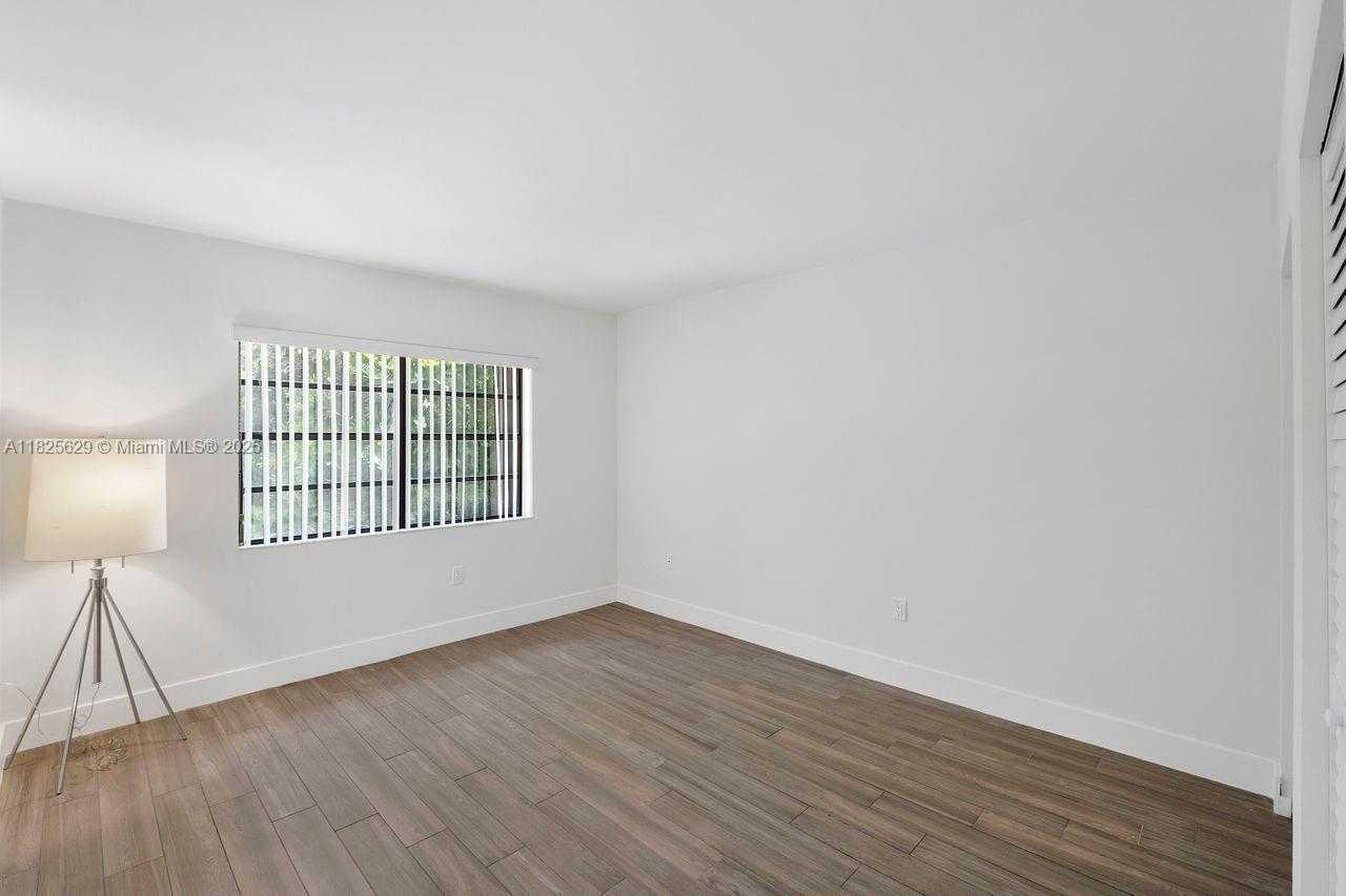 Small Image of 8261 SOUTH WEST 128TH ST #215, Pinecrest Number 11