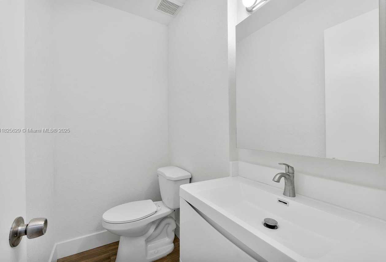 Small Image of 8261 SOUTH WEST 128TH ST #215, Pinecrest Number 12