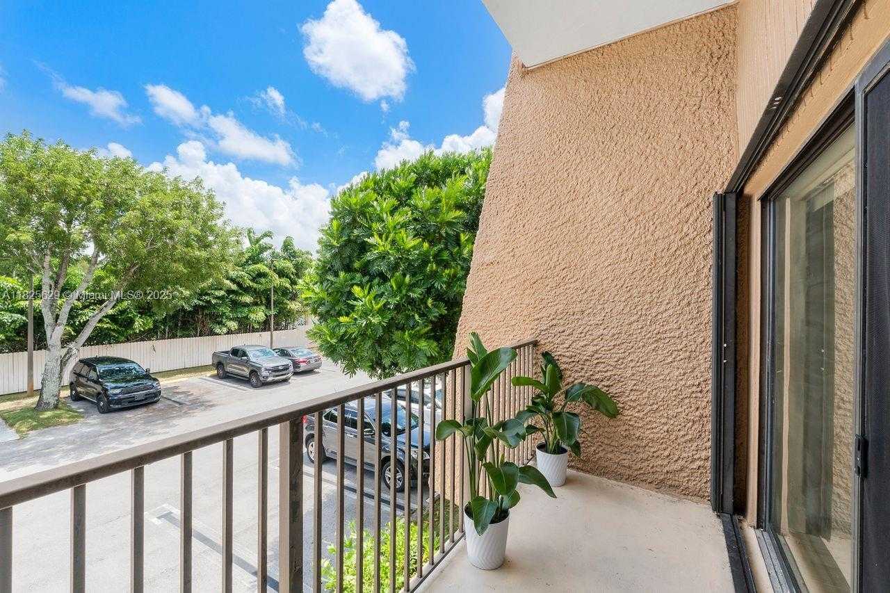 Small Image of 8261 SOUTH WEST 128TH ST #215, Pinecrest Number 13