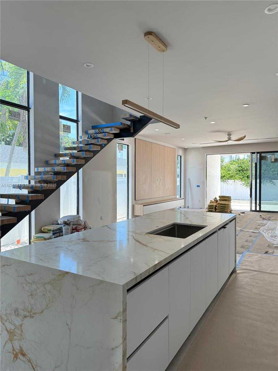 Small Image of 808 NORTH EAST 17TH TER, Fort Lauderdale Number 15