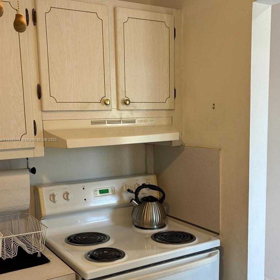 Small Image of 2222 NORTH EAST 1ST WAY #202, Boynton Beach Number 8