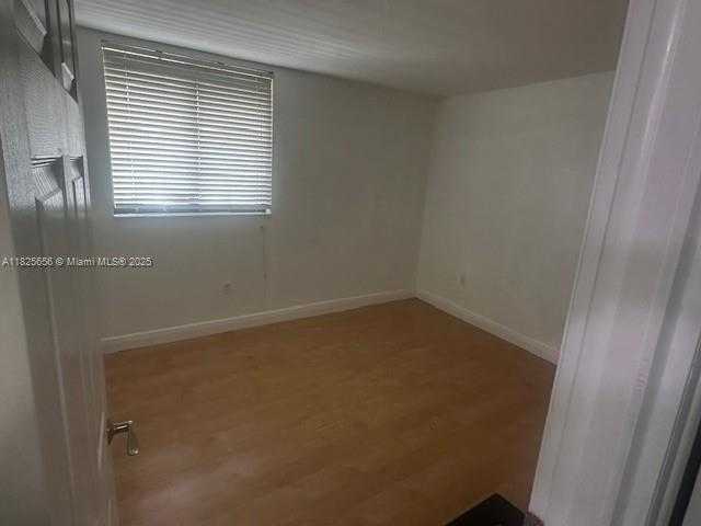Small Image of 10288 NORTH WEST 9TH ST CIR #306, Miami Number 4