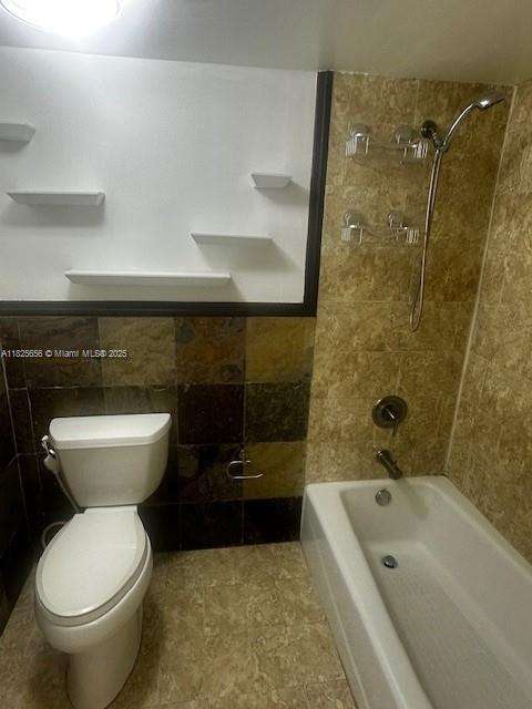 Small Image of 10288 NORTH WEST 9TH ST CIR #306, Miami Number 8