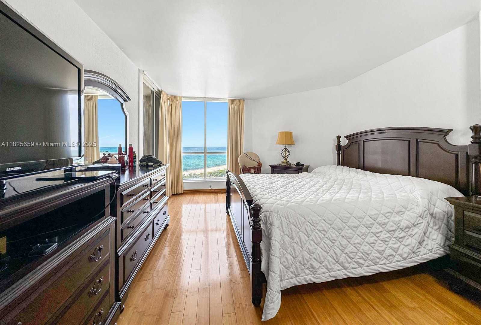 Small Image of 6767 COLLINS AVE #704, Miami Beach Number 13