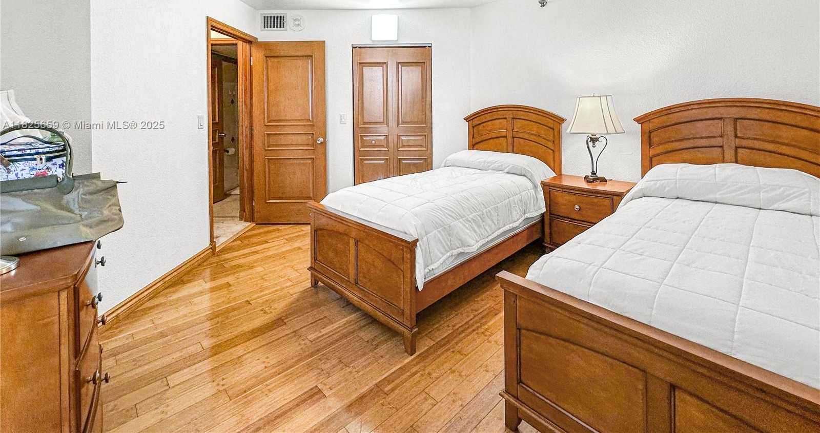 Small Image of 6767 COLLINS AVE #704, Miami Beach Number 17