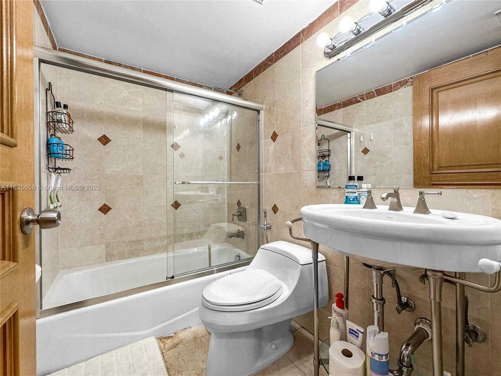 Small Image of 6767 COLLINS AVE #704, Miami Beach Number 20