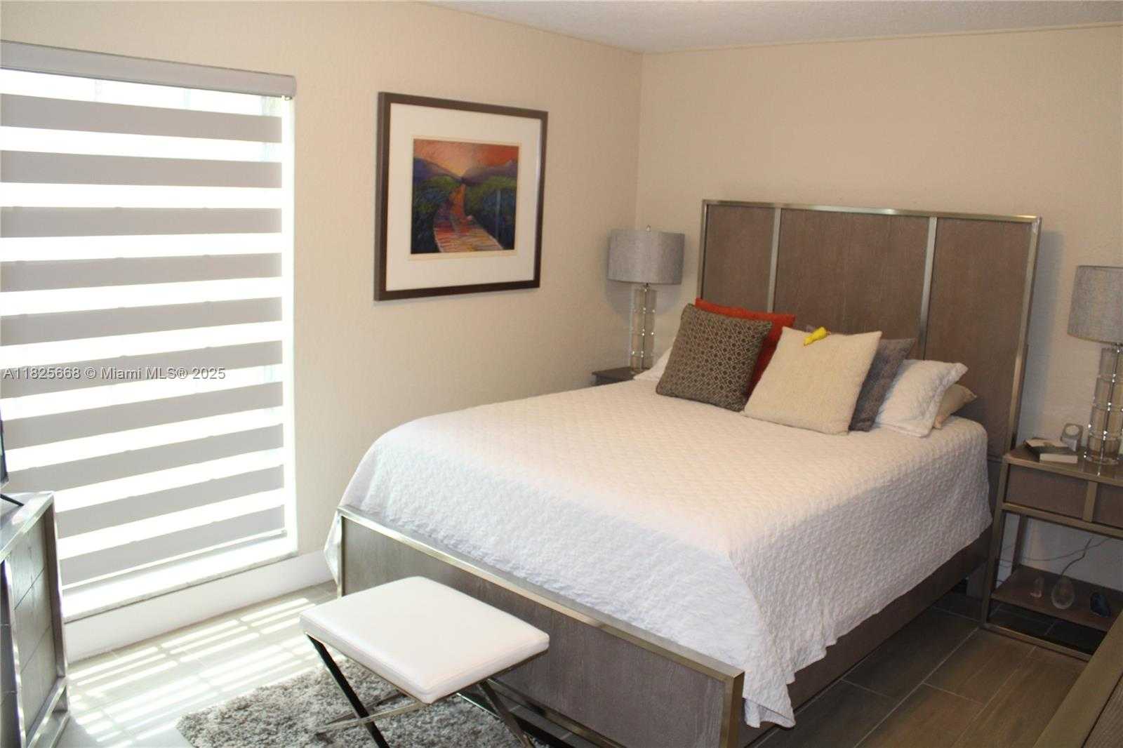Small Image of 7201 MIAMI LAKES DR #B13, Miami Lakes Number 11