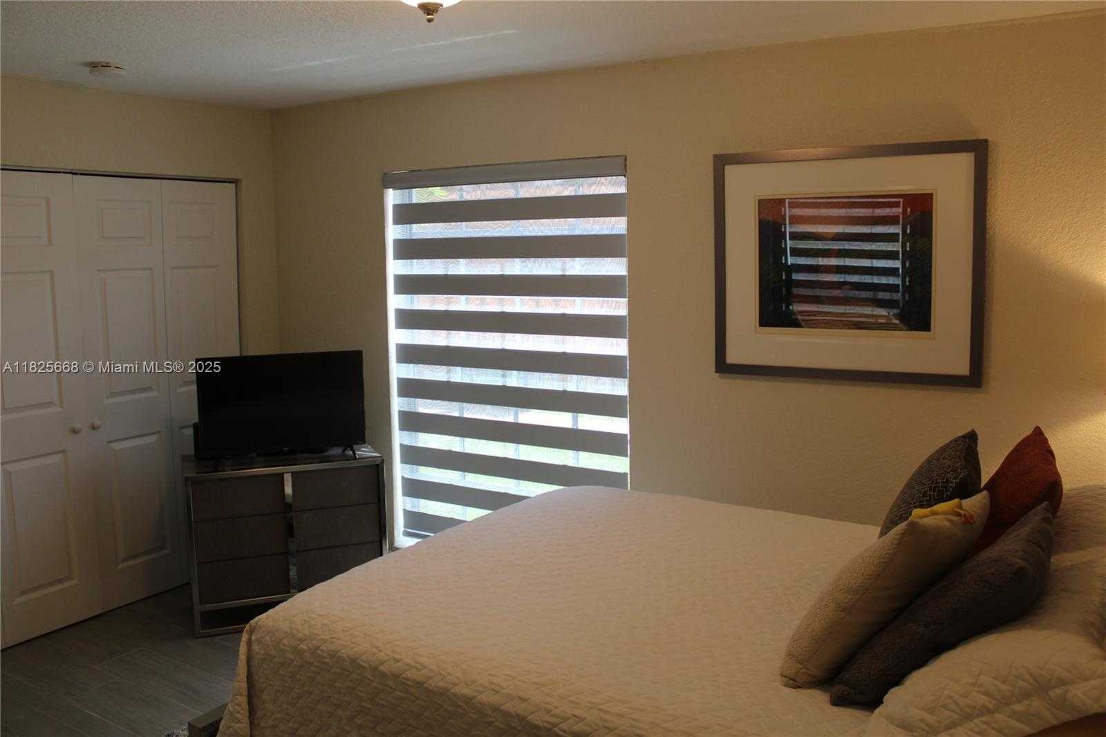 Small Image of 7201 MIAMI LAKES DR #B13, Miami Lakes Number 13