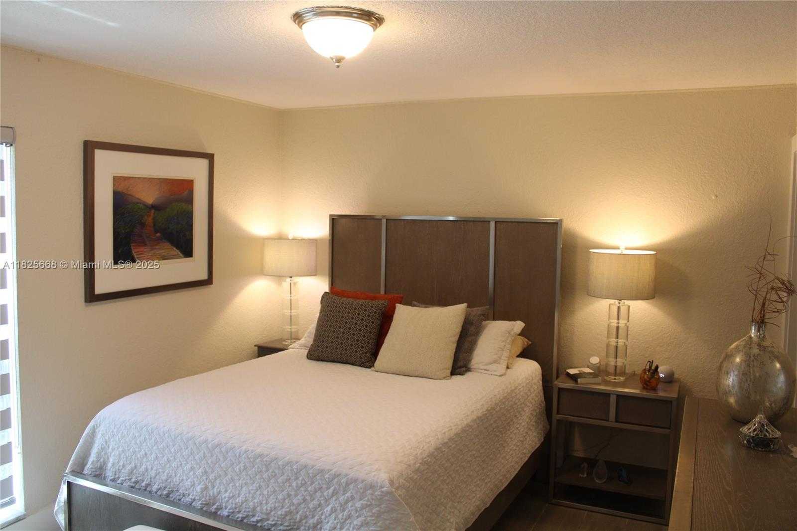 Small Image of 7201 MIAMI LAKES DR #B13, Miami Lakes Number 14