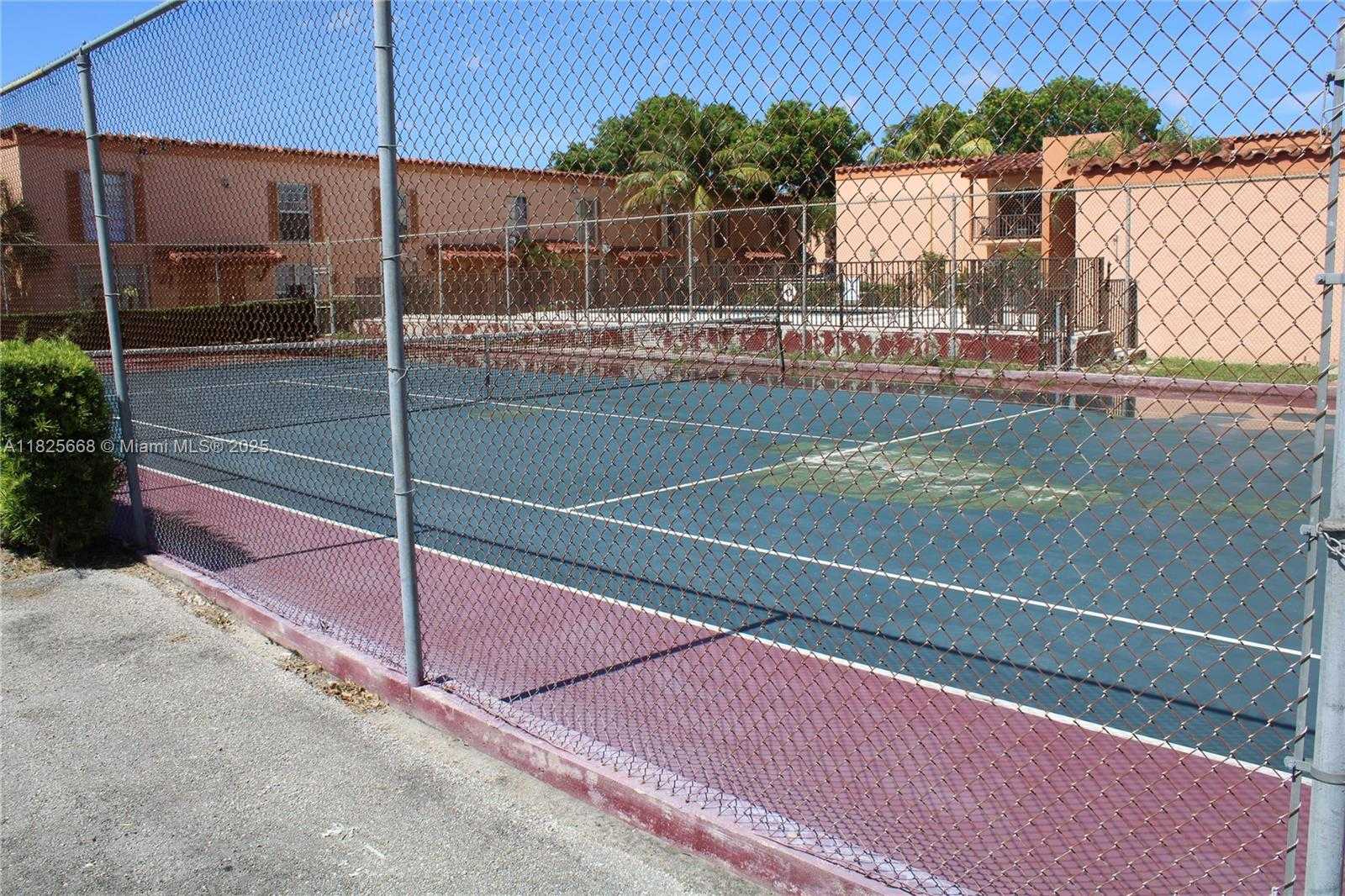 Small Image of 7201 MIAMI LAKES DR #B13, Miami Lakes Number 26