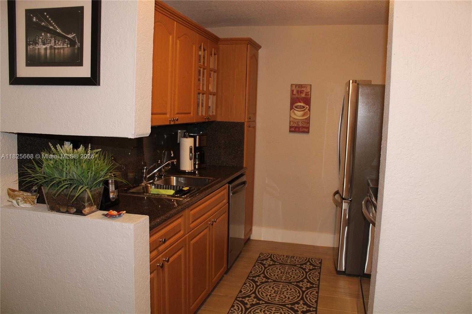Small Image of 7201 MIAMI LAKES DR #B13, Miami Lakes Number 4
