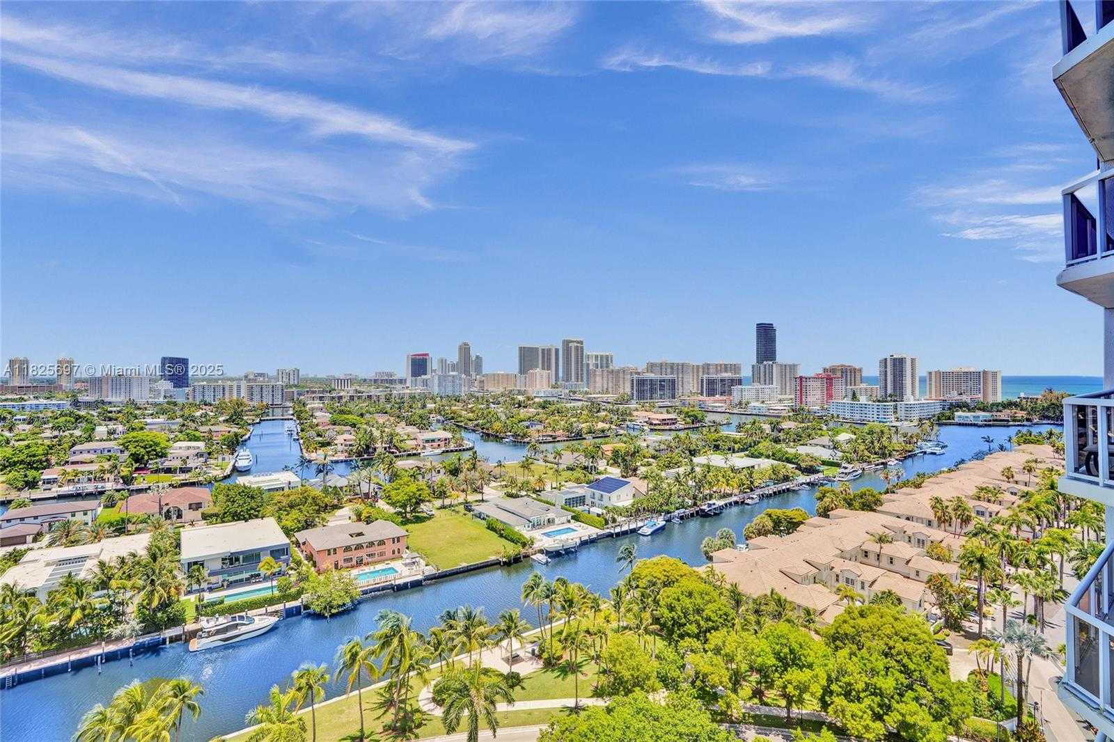 Small Image of 3640 YACHT CLUB DR #1704, Aventura Number 11