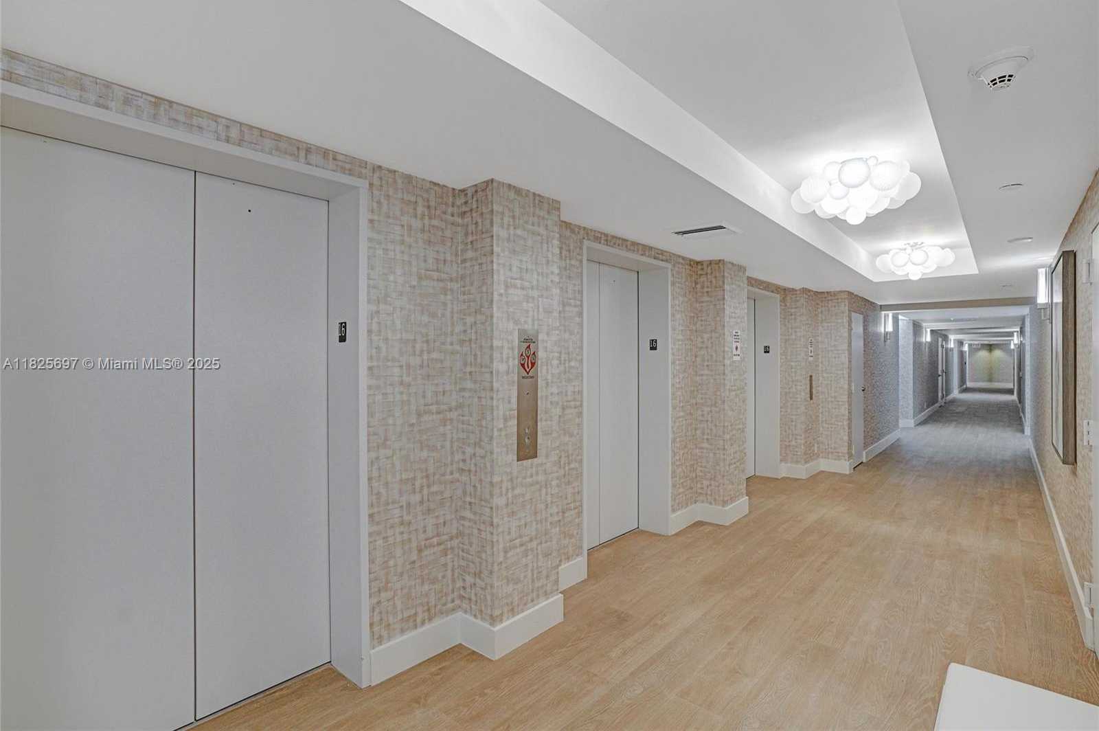 Small Image of 3640 YACHT CLUB DR #1704, Aventura Number 35