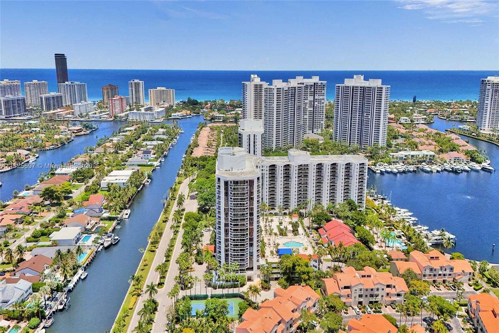 Small Image of 3640 YACHT CLUB DR #1704, Aventura Number 46