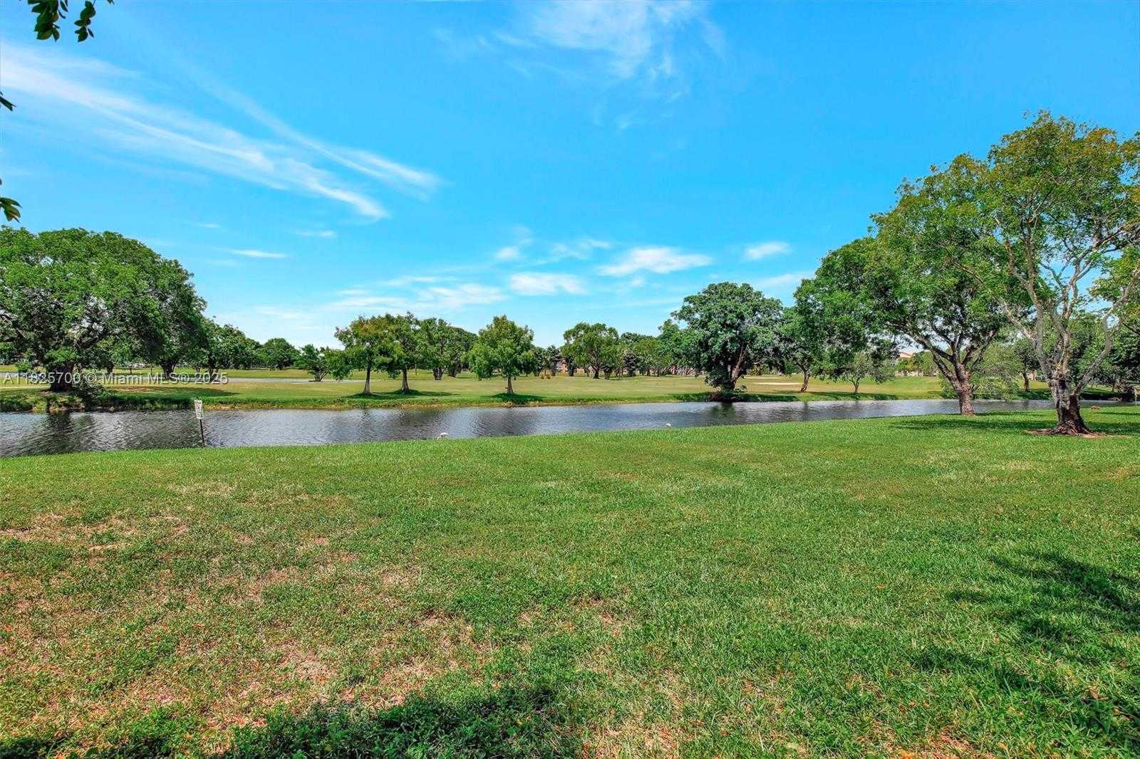 Small Image of 13155 SOUTH WEST 7TH CT #308E, Pembroke Pines Number 15