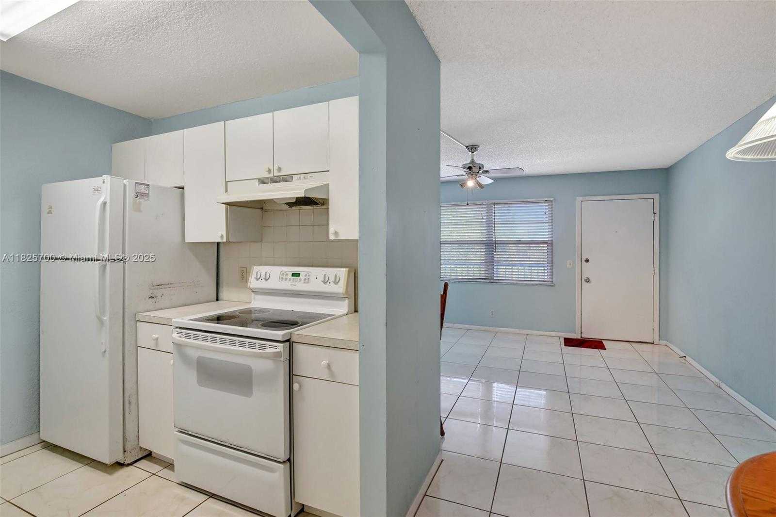 Small Image of 13155 SOUTH WEST 7TH CT #308E, Pembroke Pines Number 7
