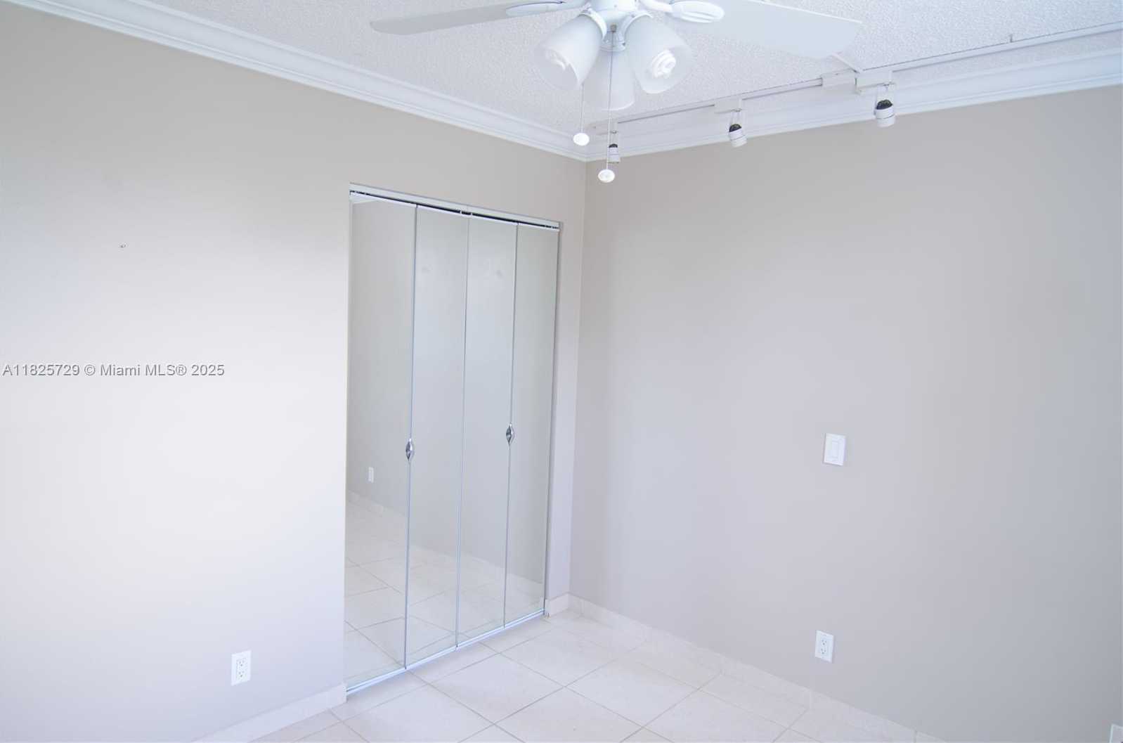 Small Image of 9420 POINCIANA PL #115, Davie Number 13