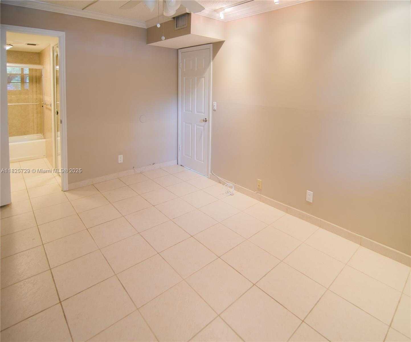 Small Image of 9420 POINCIANA PL #115, Davie Number 18