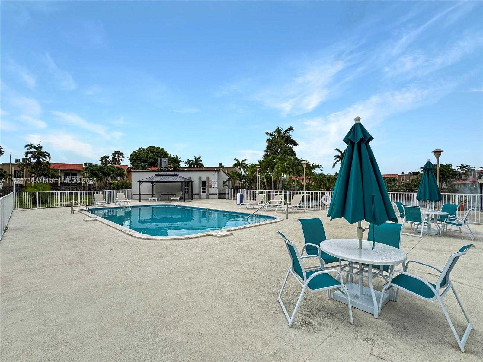 Small Image of 5201 GENEVA WAY #201, Doral Number 5