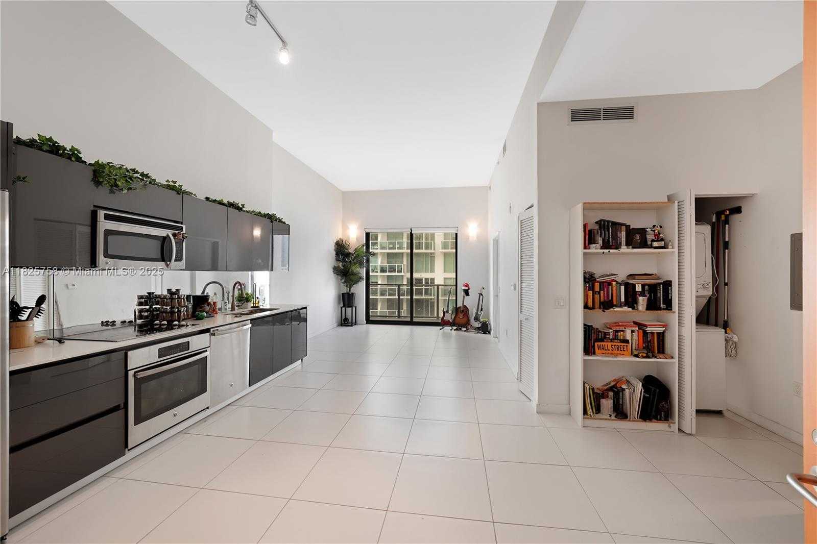 Small Image of 31 SOUTH EAST 6TH ST #2706, Miami Number 11