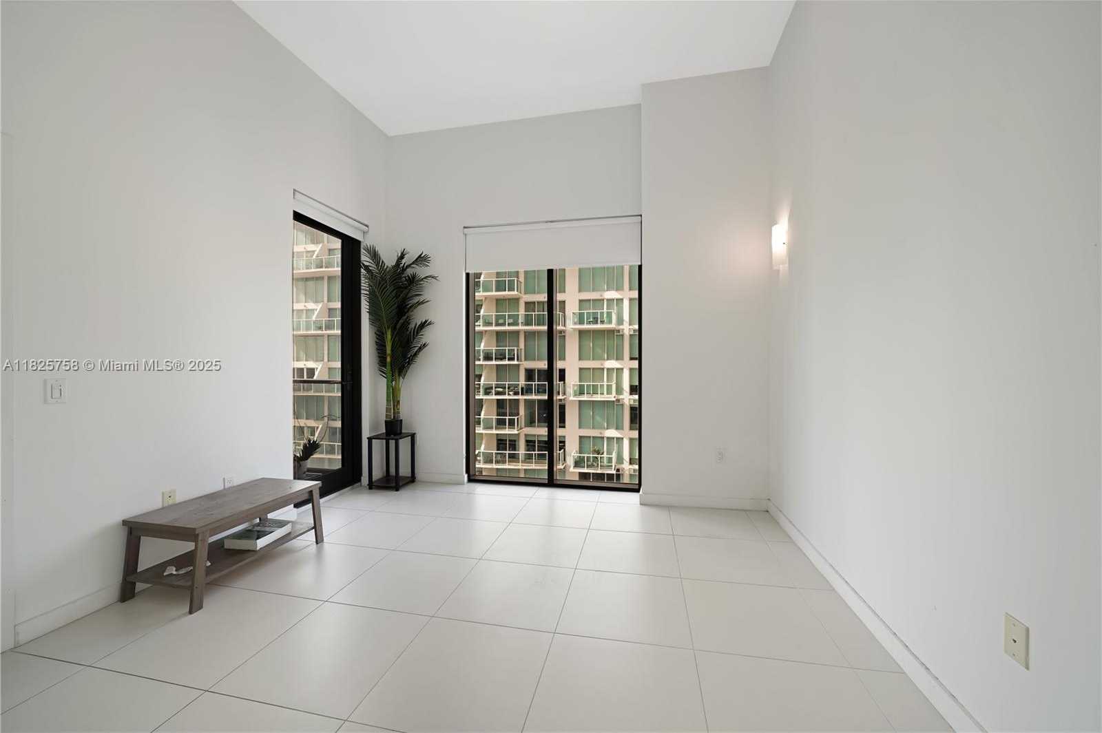 Small Image of 31 SOUTH EAST 6TH ST #2706, Miami Number 12