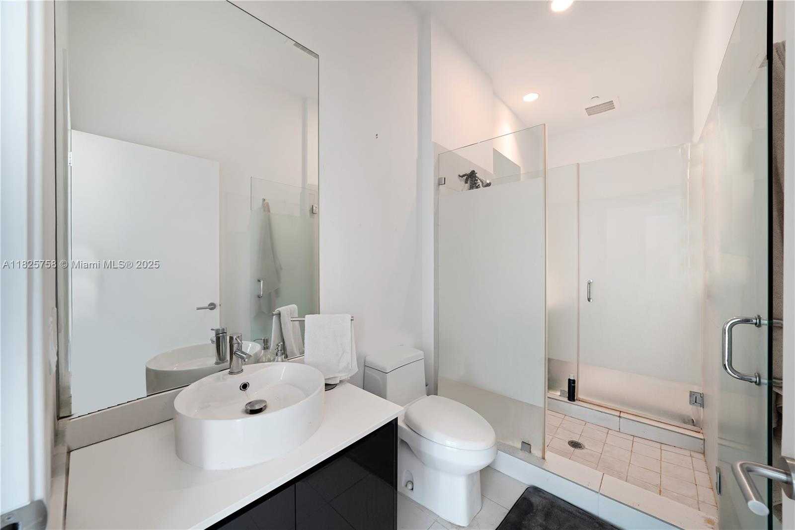 Small Image of 31 SOUTH EAST 6TH ST #2706, Miami Number 25