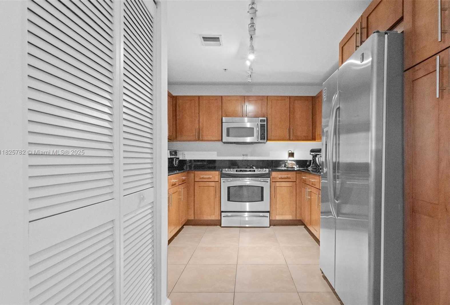 Small Image of 8390 SOUTH WEST 72ND AVE #507, Miami Number 32