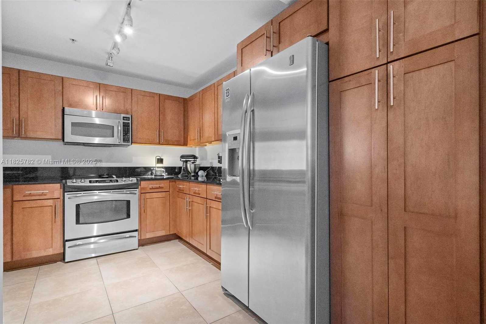 Small Image of 8390 SOUTH WEST 72ND AVE #507, Miami Number 33