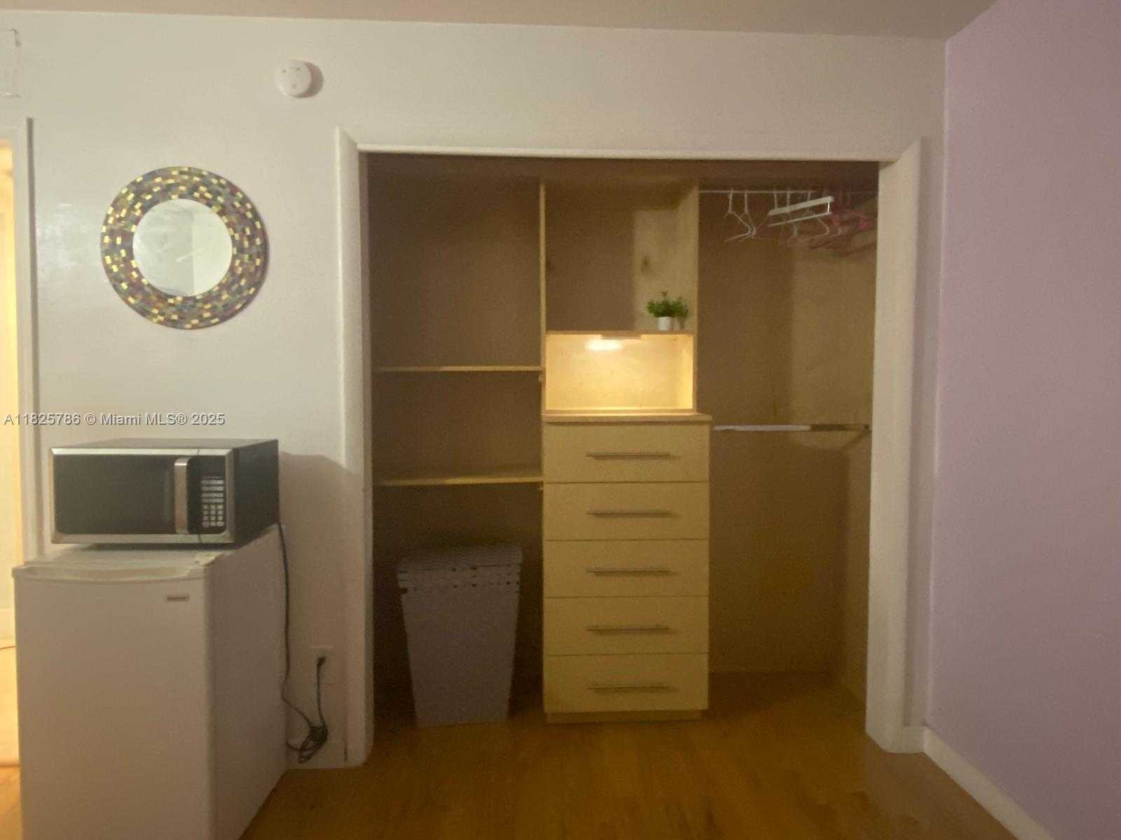 Small Image of 19001 NORTH EAST 14TH AVE #325, Miami Number 13