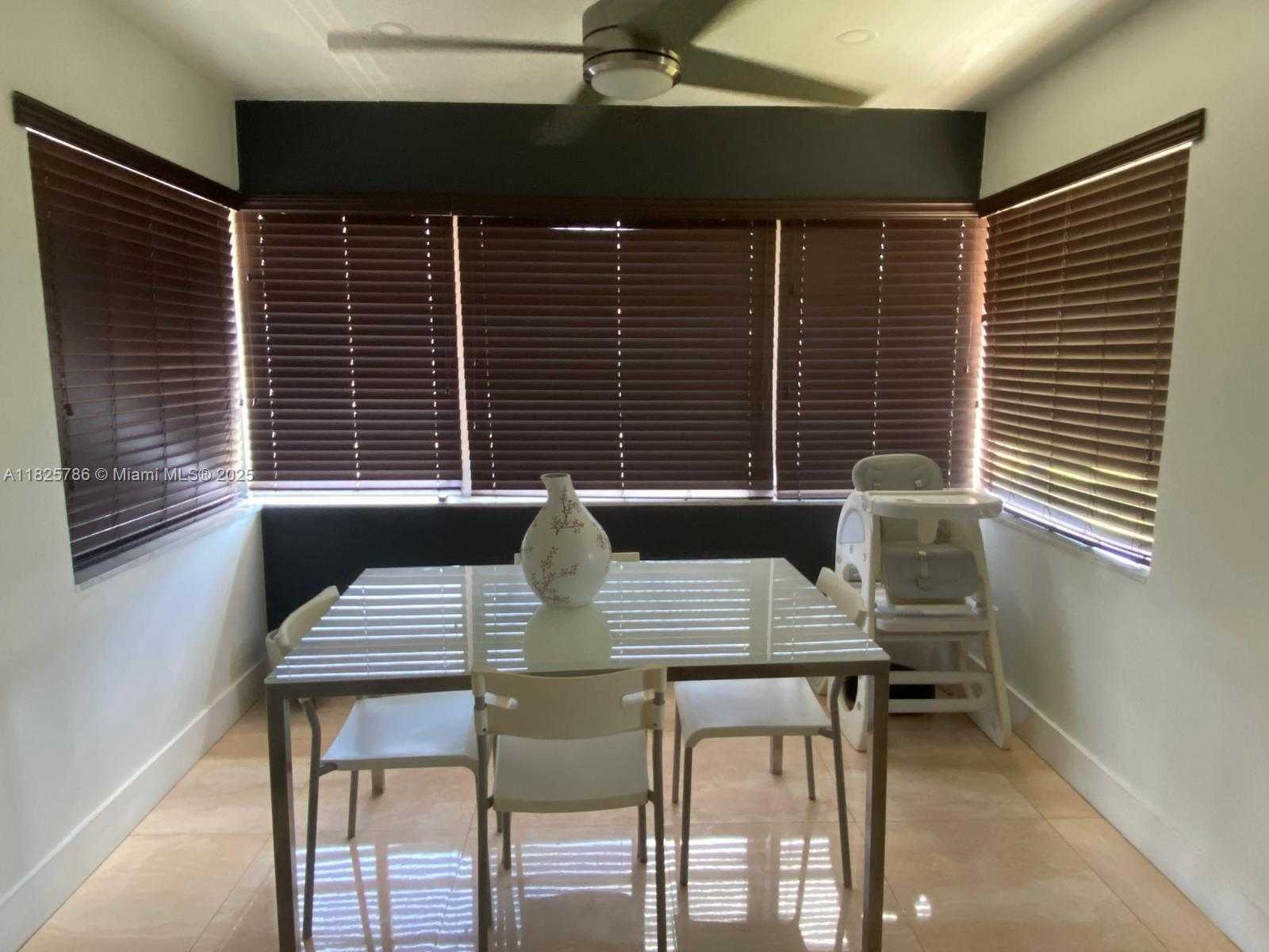 Small Image of 19001 NORTH EAST 14TH AVE #325, Miami Number 2