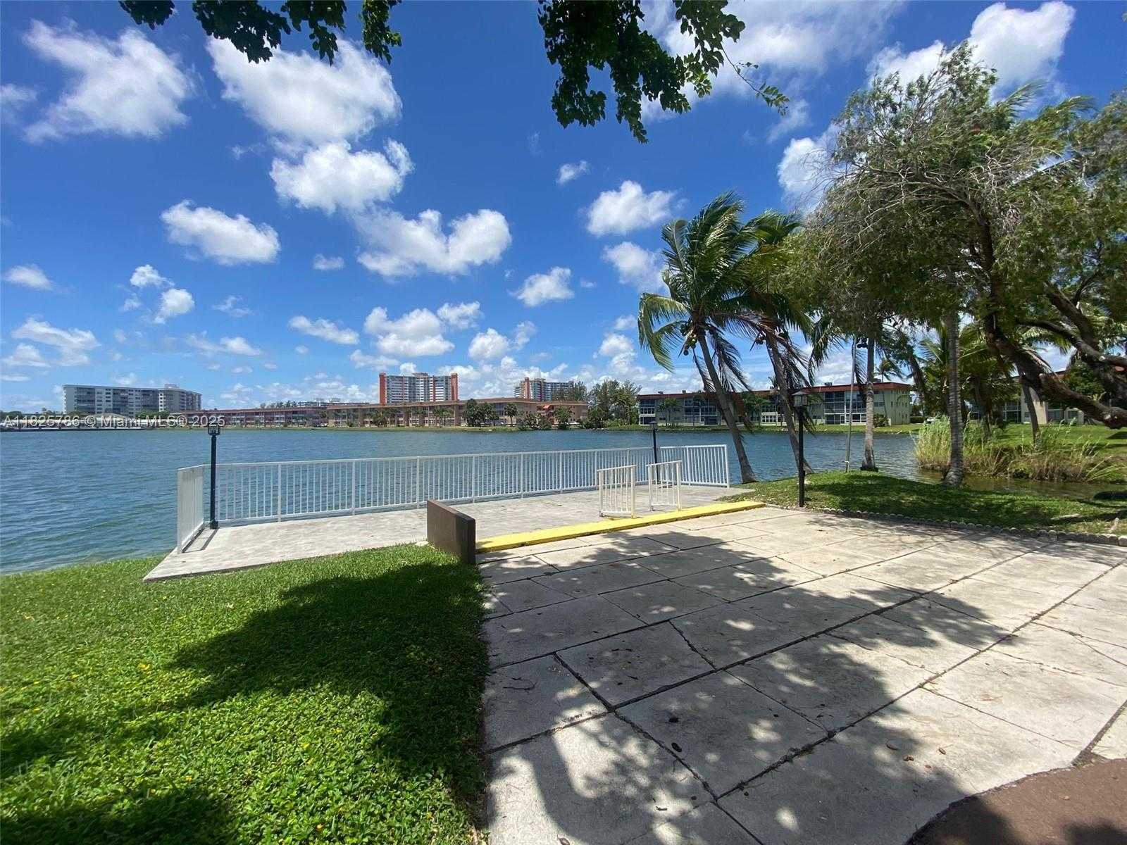 Small Image of 19001 NORTH EAST 14TH AVE #325, Miami Number 20