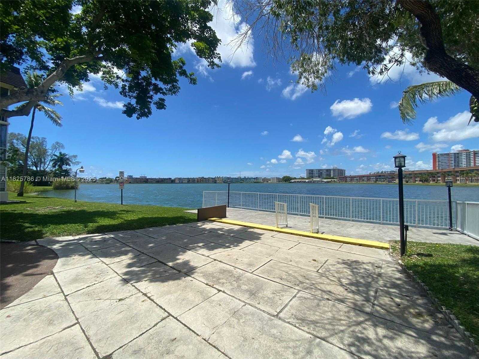 Small Image of 19001 NORTH EAST 14TH AVE #325, Miami Number 30